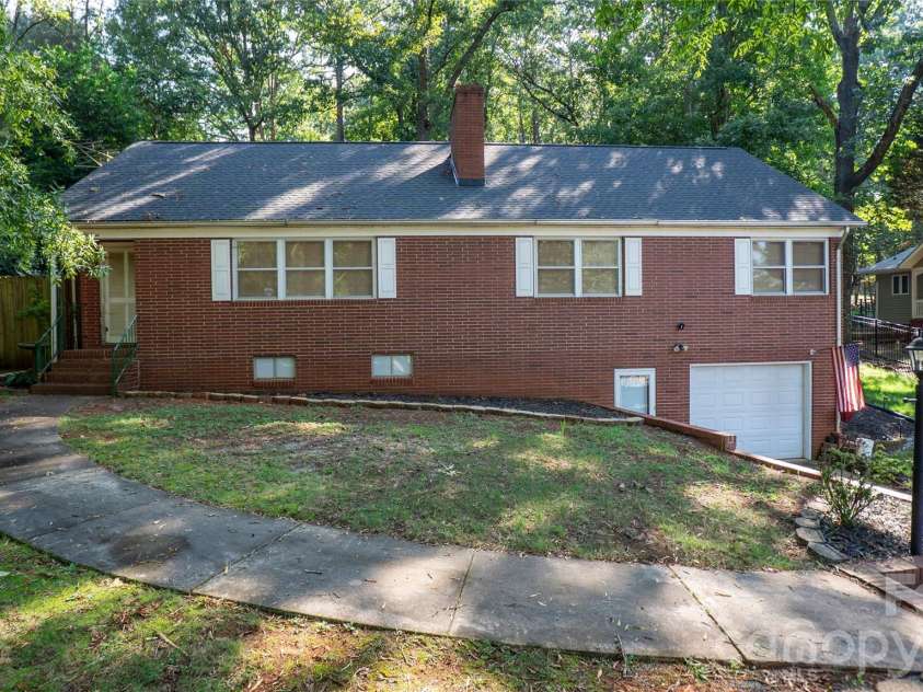 41 Elm Street, Badin, NC 28009.  MLS# CAR4402838, YatesRealty ID 49405. Spacious Home