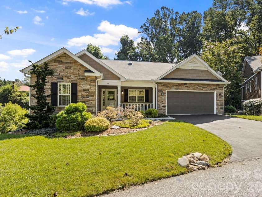 59 Old Pasture Way, Laurel Park, NC 28739.  MLS# CAR4422161, YatesRealty ID 49406. 