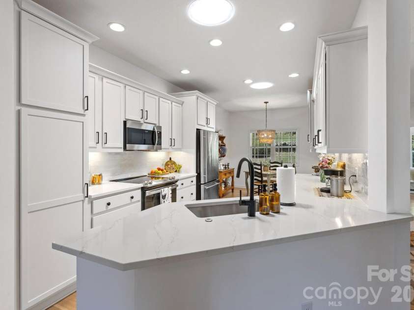 59 Old Pasture Way, Laurel Park, NC 28739.  MLS# CAR4422161, YatesRealty ID 49406. 