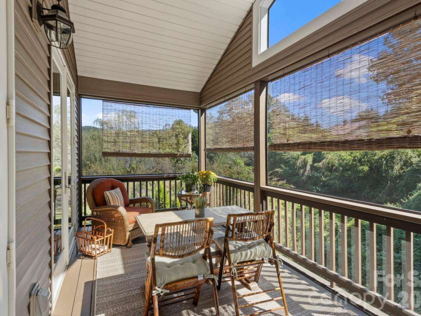 59 Old Pasture Way, Laurel Park, NC 28739.  MLS# CAR4422161, YatesRealty ID 49406. 