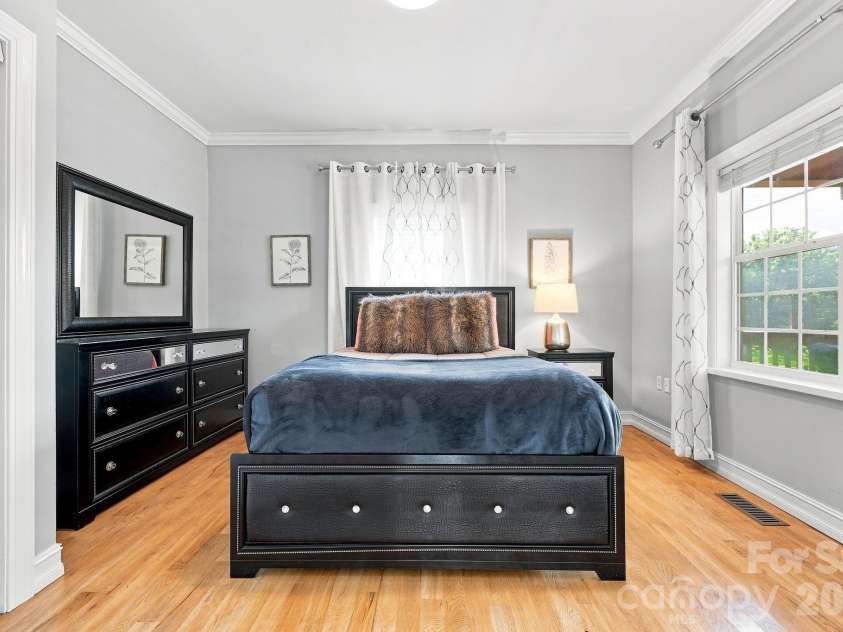 1037 S Main Street, Mars Hill, NC 28754.  MLS# CAR4417706, YatesRealty ID 49407. 