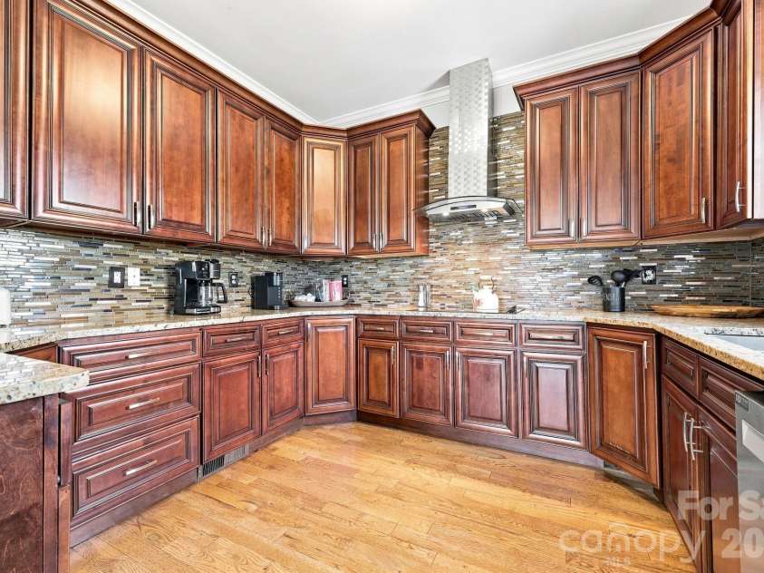 1037 S Main Street, Mars Hill, NC 28754.  MLS# CAR4417706, YatesRealty ID 49407. 