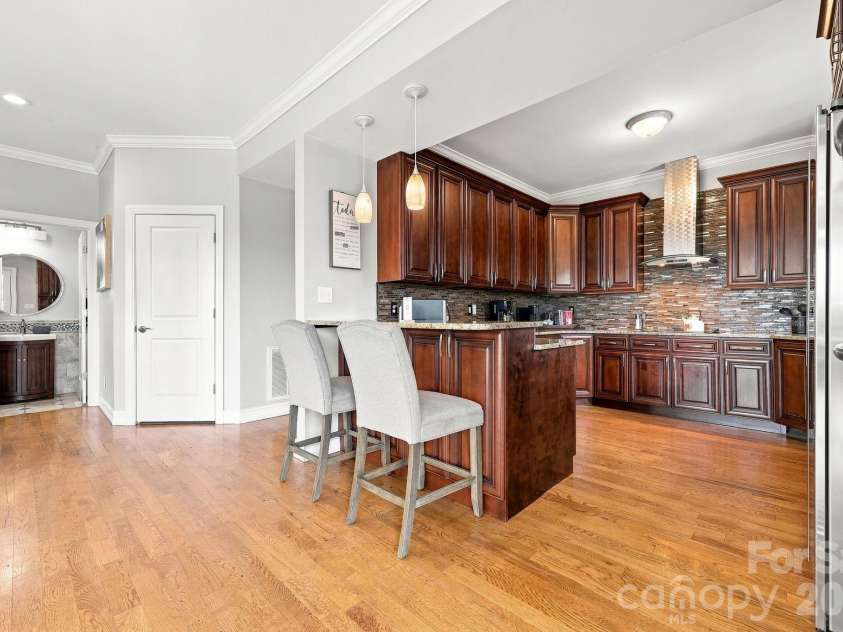 1037 S Main Street, Mars Hill, NC 28754.  MLS# CAR4417706, YatesRealty ID 49407. 