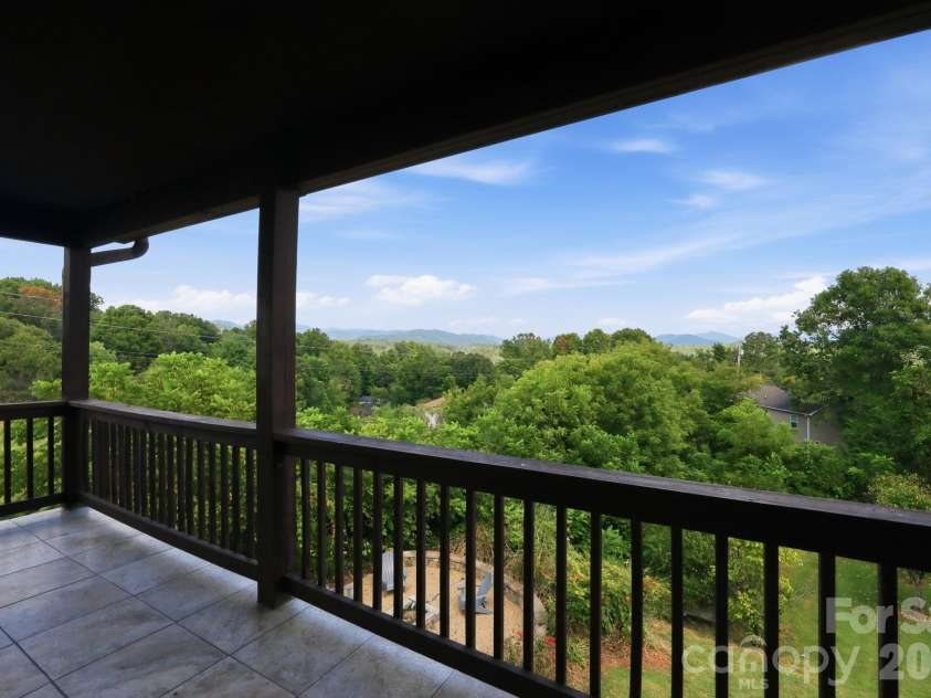 1037 S Main Street, Mars Hill, NC 28754.  MLS# CAR4417706, YatesRealty ID 49407. 