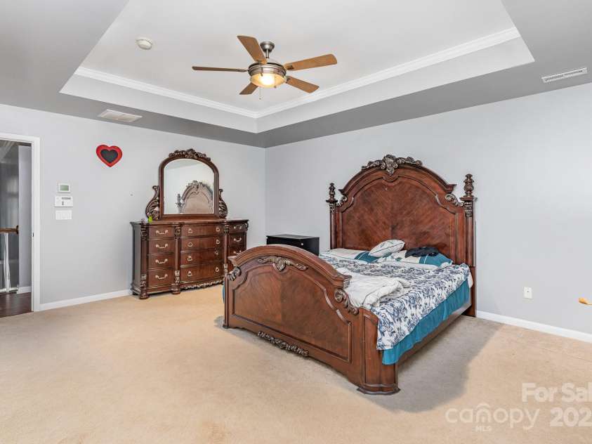 2157 Tommy Lane, Matthews, NC 28105.  MLS# CAR4233463, YatesRealty ID 4941. 