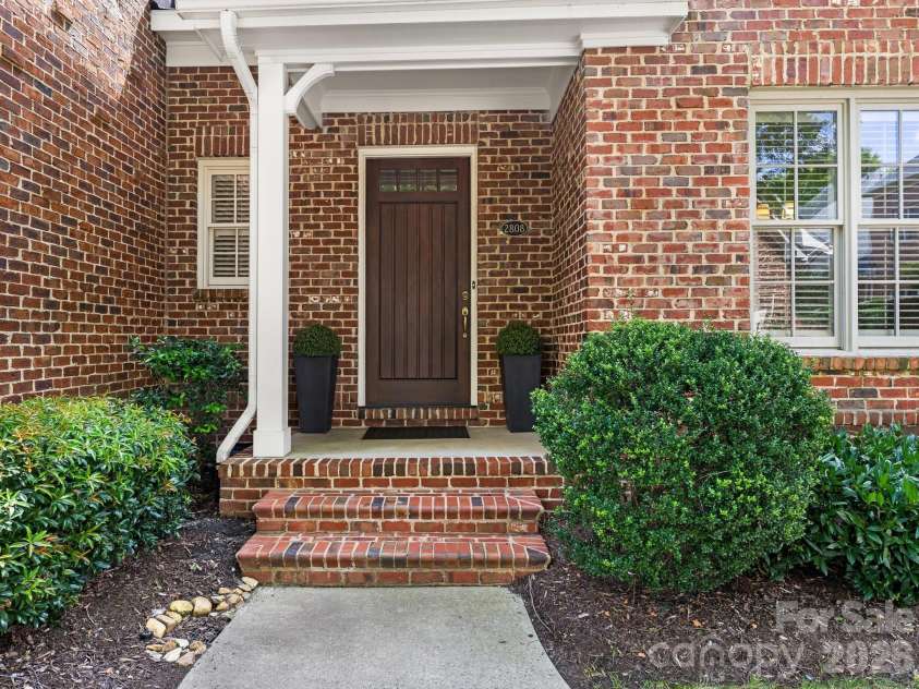 2808 Gablestone Way, Charlotte, NC 28207.  MLS# CAR4420646, YatesRealty ID 49410. 