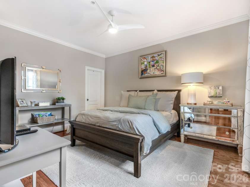 2808 Gablestone Way, Charlotte, NC 28207.  MLS# CAR4420646, YatesRealty ID 49410. 