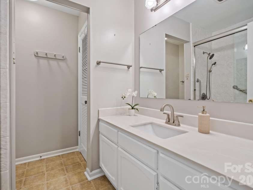 2 Brae Burn Way, Arden, NC 28704.  MLS# CAR4421728, YatesRealty ID 49411. 