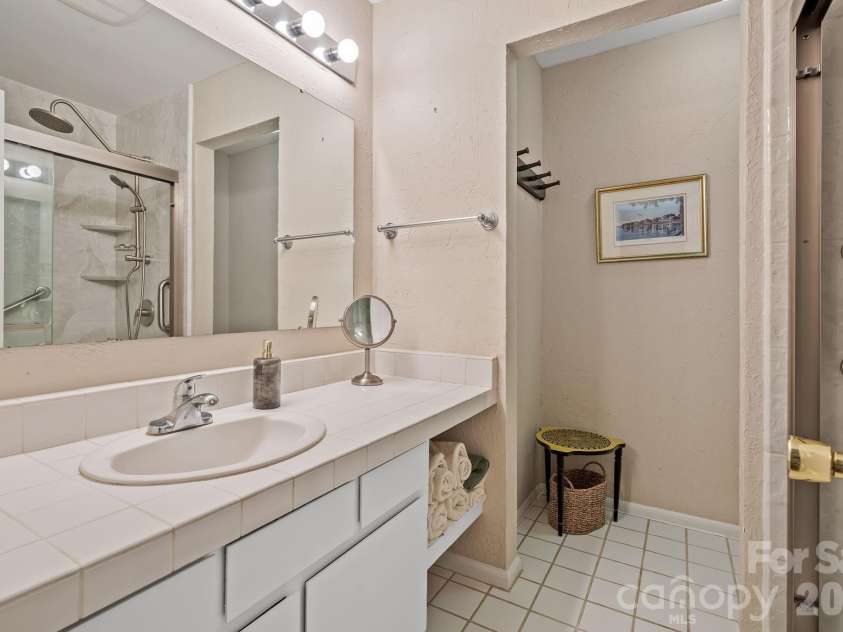 2 Brae Burn Way, Arden, NC 28704.  MLS# CAR4421728, YatesRealty ID 49411. 
