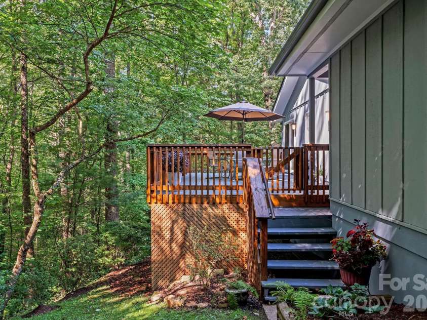 2 Brae Burn Way, Arden, NC 28704.  MLS# CAR4421728, YatesRealty ID 49411. 