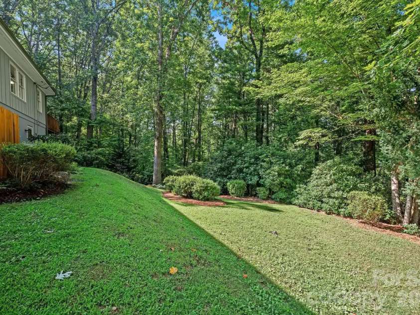2 Brae Burn Way, Arden, NC 28704.  MLS# CAR4421728, YatesRealty ID 49411. 