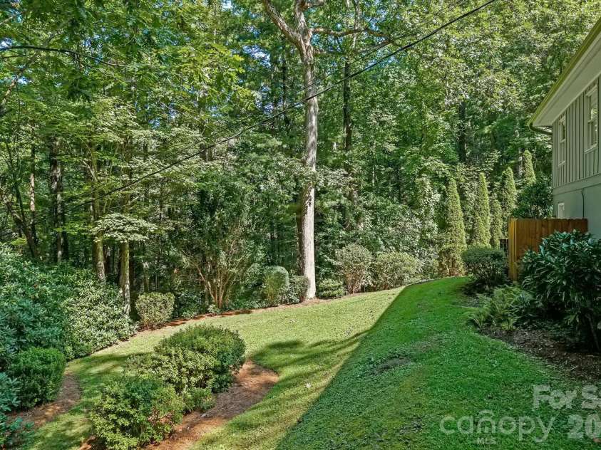 2 Brae Burn Way, Arden, NC 28704.  MLS# CAR4421728, YatesRealty ID 49411. 