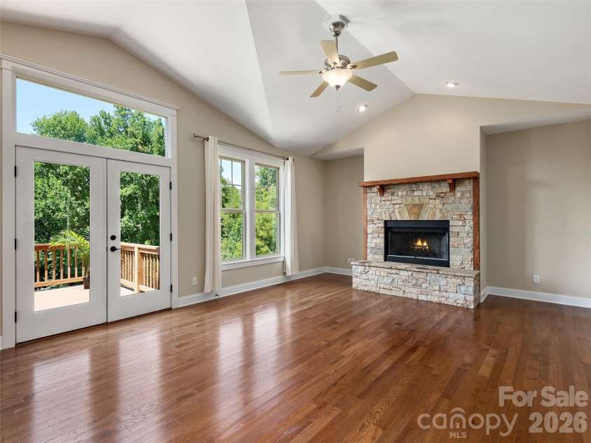 91 Greenwells Glory Drive, Biltmore Lake, NC 28715.  MLS# CAR4422496, YatesRealty ID 49412. 