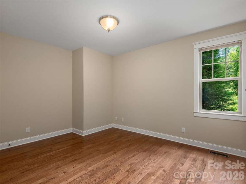 91 Greenwells Glory Drive, Biltmore Lake, NC 28715.  MLS# CAR4422496, YatesRealty ID 49412. 