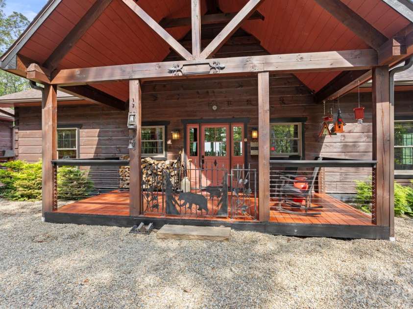 2107 Miller Mountain Road, Saluda, NC 28773.  MLS# CAR4422160, YatesRealty ID 49413. 