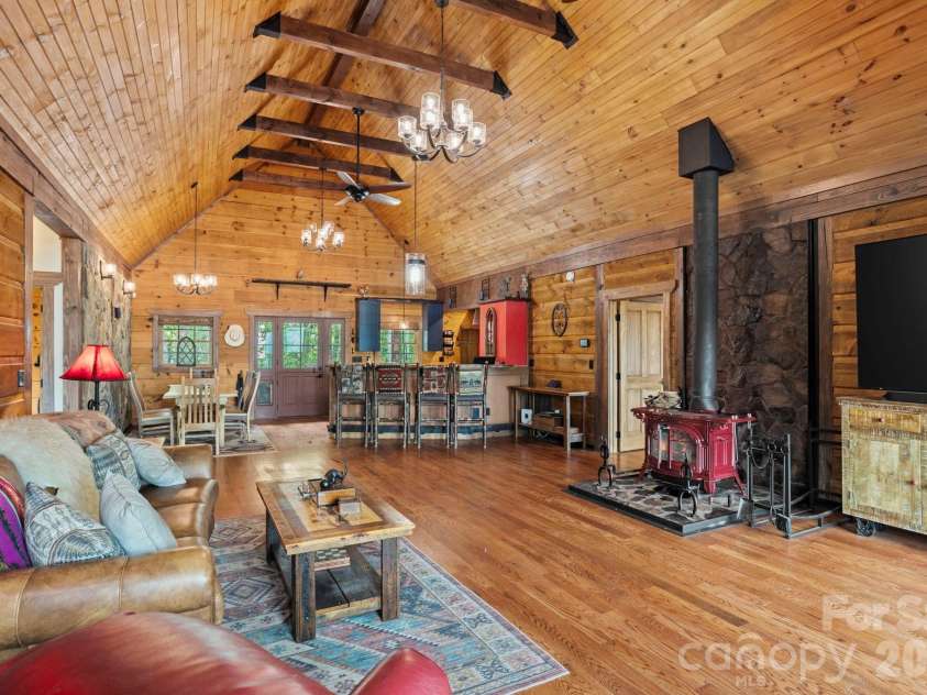 2107 Miller Mountain Road, Saluda, NC 28773.  MLS# CAR4422160, YatesRealty ID 49413. 