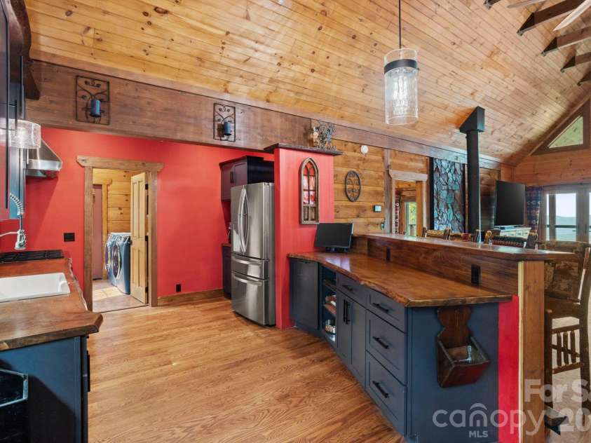 2107 Miller Mountain Road, Saluda, NC 28773.  MLS# CAR4422160, YatesRealty ID 49413. 