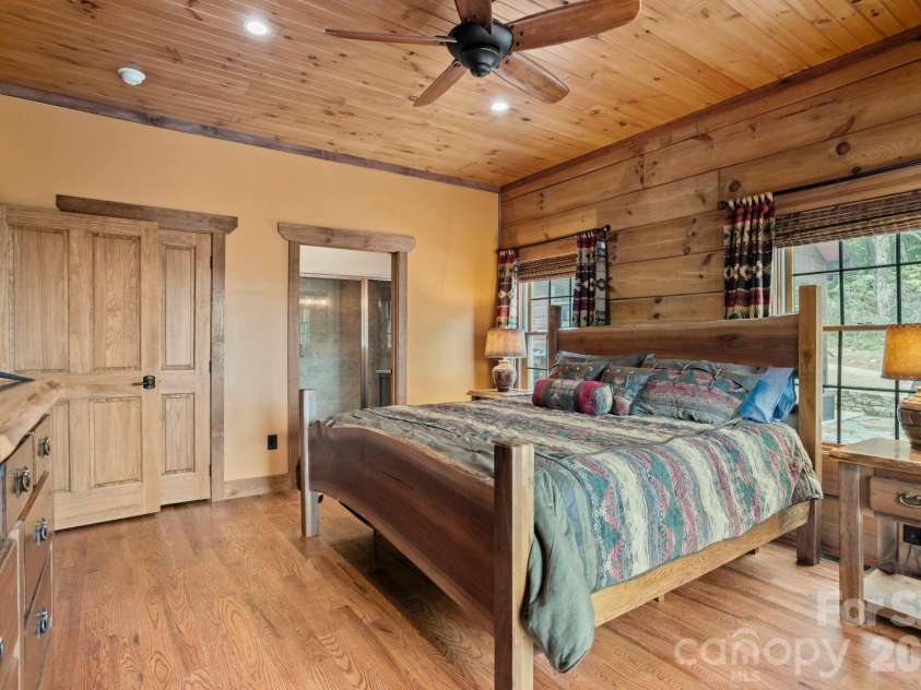 2107 Miller Mountain Road, Saluda, NC 28773.  MLS# CAR4422160, YatesRealty ID 49413. 