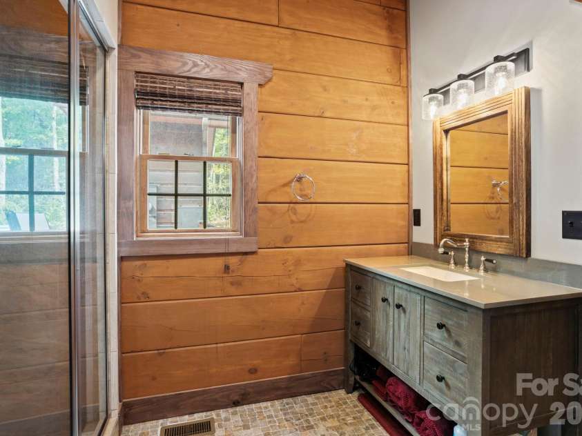 2107 Miller Mountain Road, Saluda, NC 28773.  MLS# CAR4422160, YatesRealty ID 49413. 