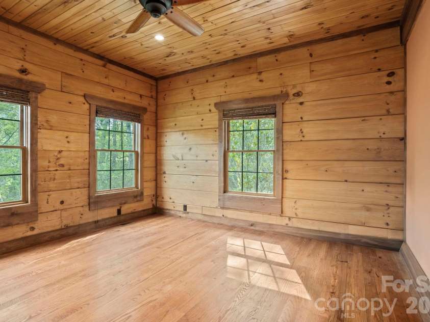 2107 Miller Mountain Road, Saluda, NC 28773.  MLS# CAR4422160, YatesRealty ID 49413. 