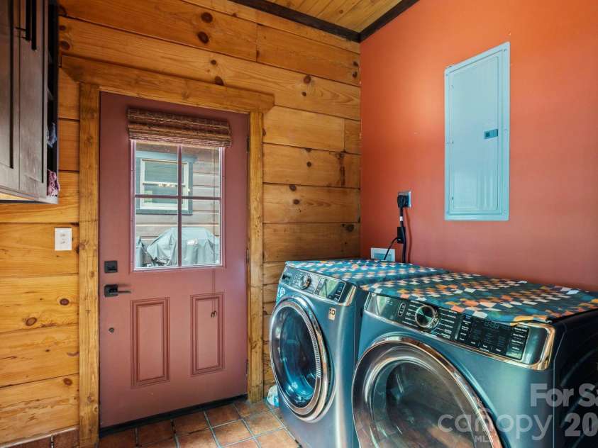 2107 Miller Mountain Road, Saluda, NC 28773.  MLS# CAR4422160, YatesRealty ID 49413. 