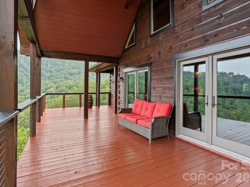 2107 Miller Mountain Road, Saluda, NC 28773.  MLS# CAR4422160, YatesRealty ID 49413. 