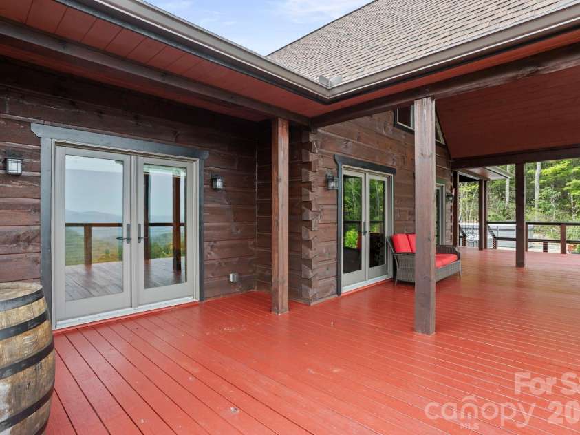 2107 Miller Mountain Road, Saluda, NC 28773.  MLS# CAR4422160, YatesRealty ID 49413. 