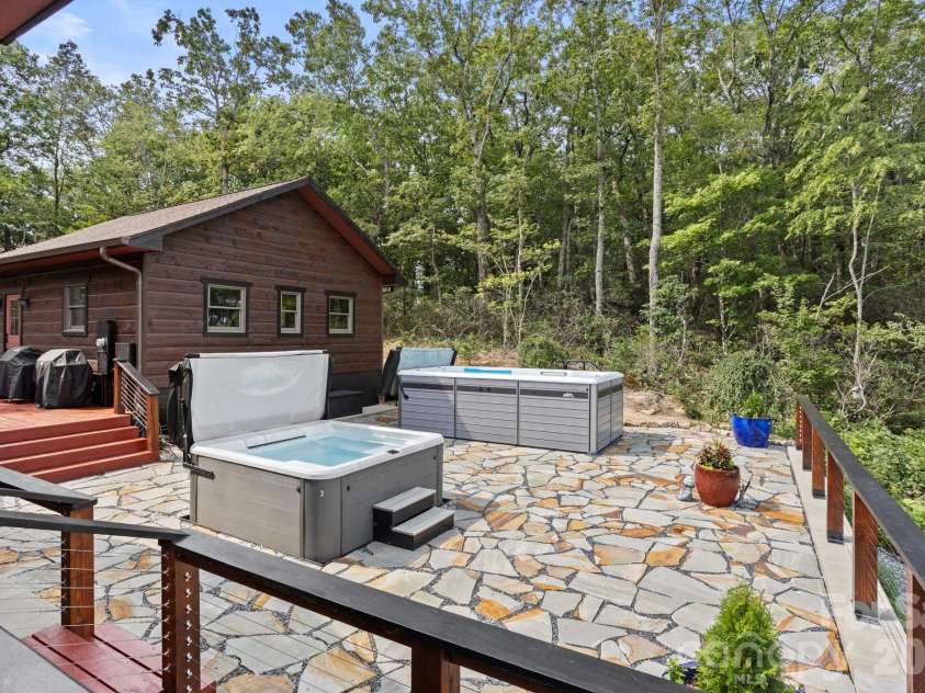2107 Miller Mountain Road, Saluda, NC 28773.  MLS# CAR4422160, YatesRealty ID 49413. 