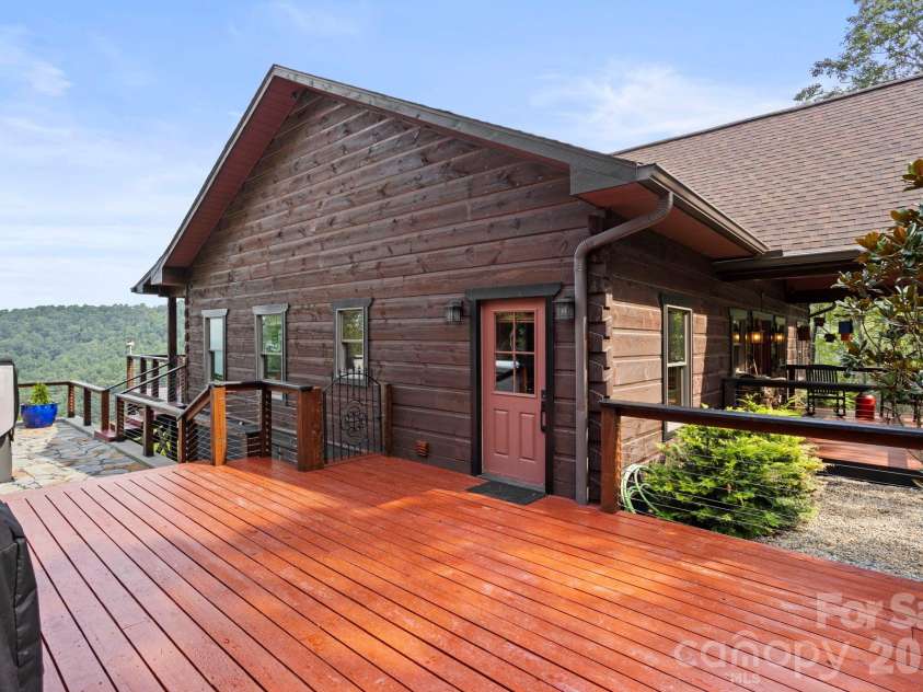 2107 Miller Mountain Road, Saluda, NC 28773.  MLS# CAR4422160, YatesRealty ID 49413. 
