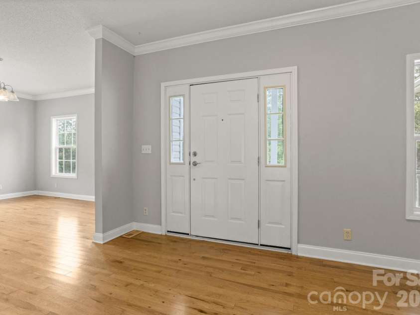 97 Meadowview Drive, Saluda, NC 28773.  MLS# CAR4422197, YatesRealty ID 49414. 