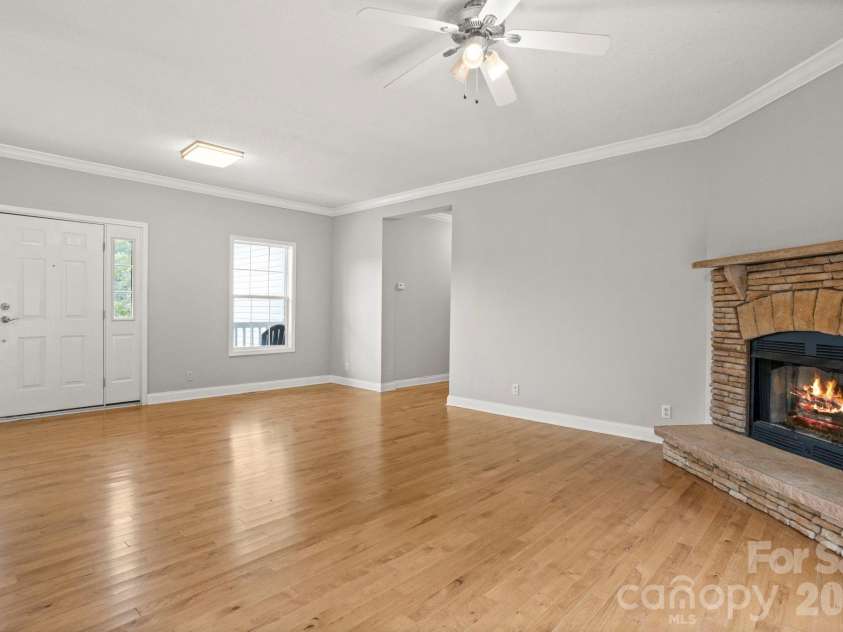 97 Meadowview Drive, Saluda, NC 28773.  MLS# CAR4422197, YatesRealty ID 49414. 