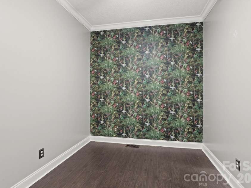 97 Meadowview Drive, Saluda, NC 28773.  MLS# CAR4422197, YatesRealty ID 49414. 