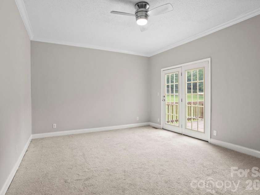 97 Meadowview Drive, Saluda, NC 28773.  MLS# CAR4422197, YatesRealty ID 49414. 