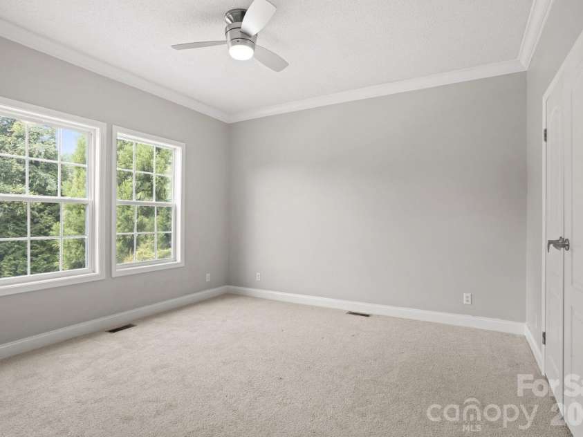 97 Meadowview Drive, Saluda, NC 28773.  MLS# CAR4422197, YatesRealty ID 49414. 