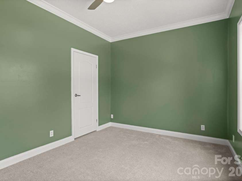 97 Meadowview Drive, Saluda, NC 28773.  MLS# CAR4422197, YatesRealty ID 49414. 