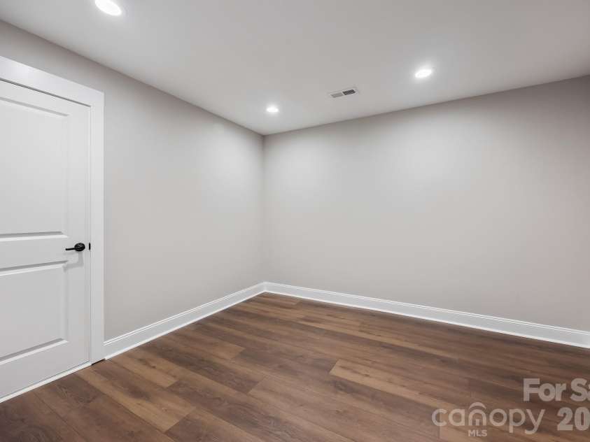 200 Ridge Road, Troy, NC 27371.  MLS# CAR4422497, YatesRealty ID 49417. Flex Space