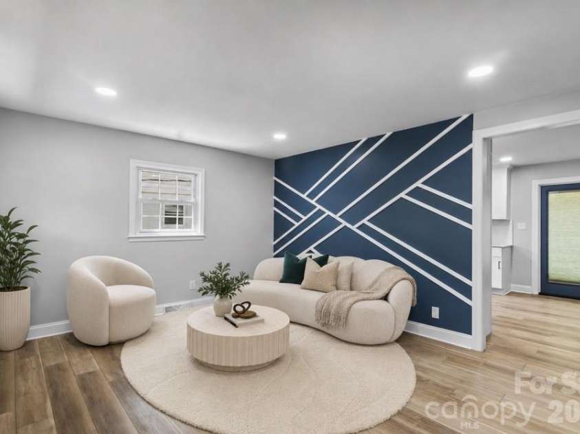 1539 Starbrook Drive, Charlotte, NC 28210.  MLS# CAR4422456, YatesRealty ID 49419. 