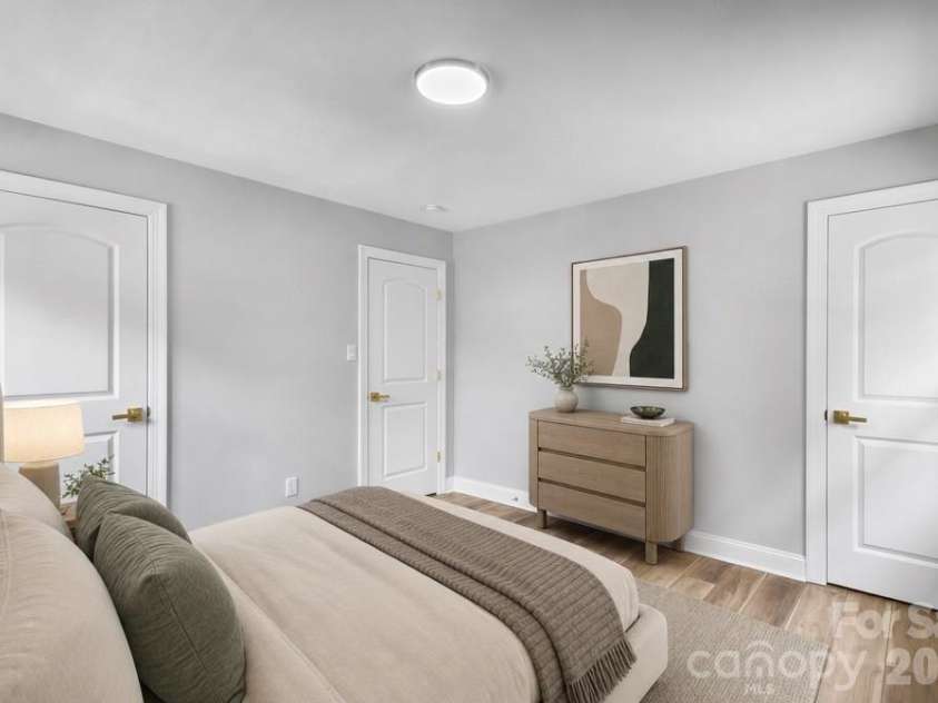1539 Starbrook Drive, Charlotte, NC 28210.  MLS# CAR4422456, YatesRealty ID 49419. 