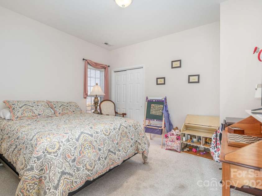 119 Ivy Creek Lane, Mooresville, NC 28115.  MLS# CAR4325305, YatesRealty ID 4942. 