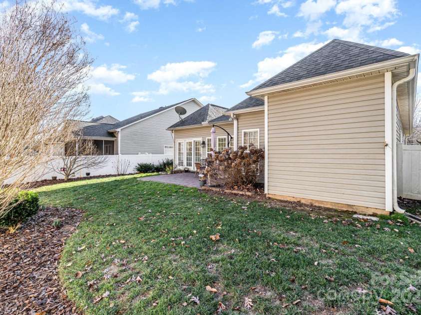 119 Ivy Creek Lane, Mooresville, NC 28115.  MLS# CAR4325305, YatesRealty ID 4942. 