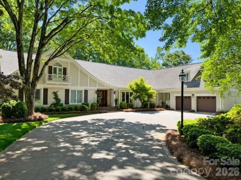 3638 Brentwood Drive, Gastonia, NC 28056.  MLS# CAR4422526, YatesRealty ID 49421. 