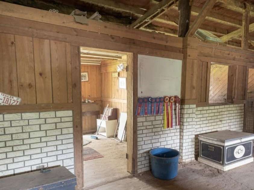 350 Vick Russell Lane, Columbus, NC 28722.  MLS# CAR4409323, YatesRealty ID 49422. 