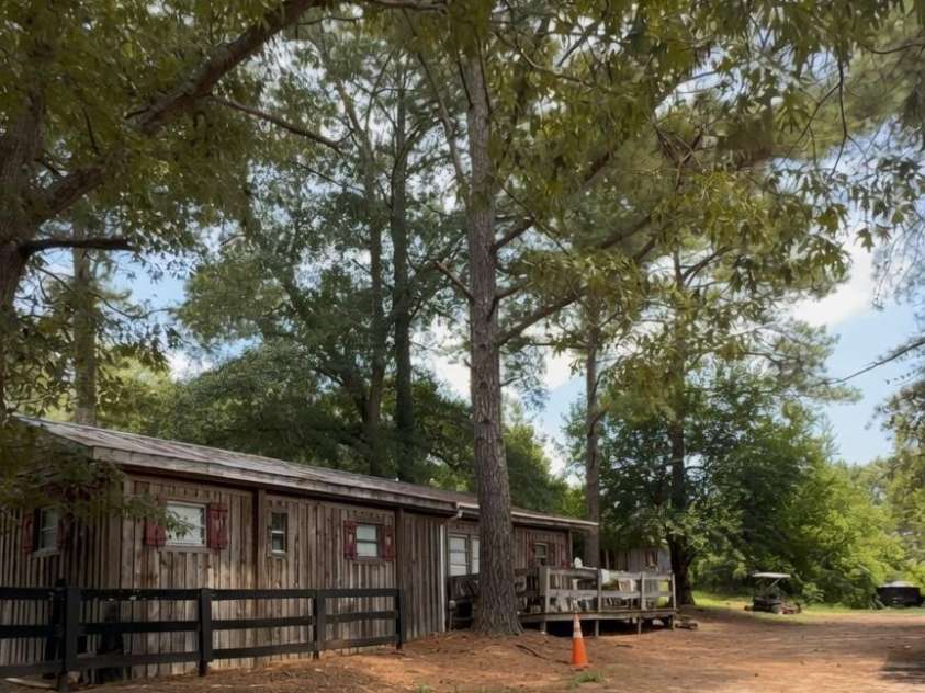 350 Vick Russell Lane, Columbus, NC 28722.  MLS# CAR4409323, YatesRealty ID 49422. 