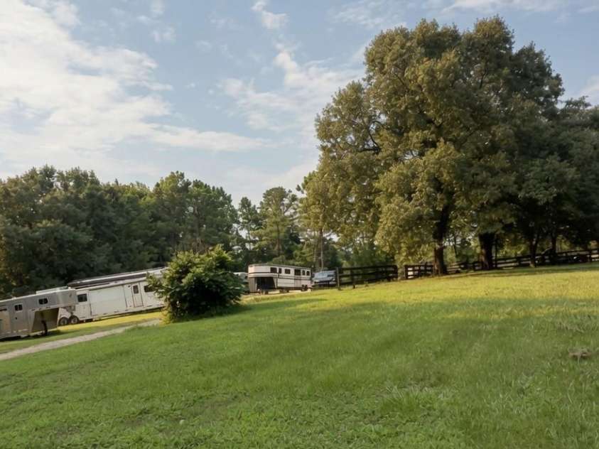 350 Vick Russell Lane, Columbus, NC 28722.  MLS# CAR4409323, YatesRealty ID 49422. 