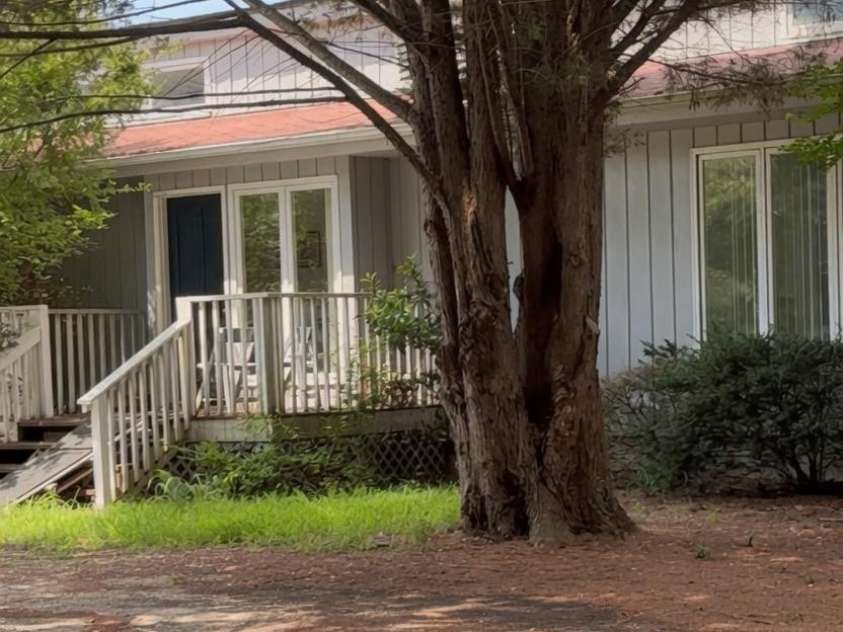 350 Vick Russell Lane, Columbus, NC 28722.  MLS# CAR4409323, YatesRealty ID 49422. 