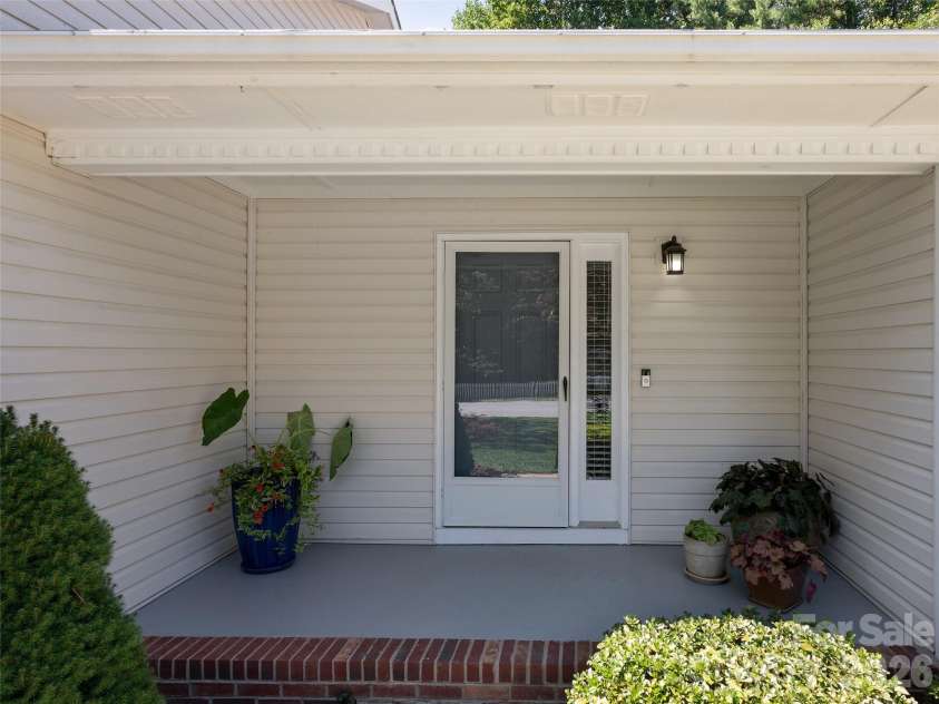 22 Southchase Drive, Fletcher, NC 28732.  MLS# CAR4422521, YatesRealty ID 49424. 
