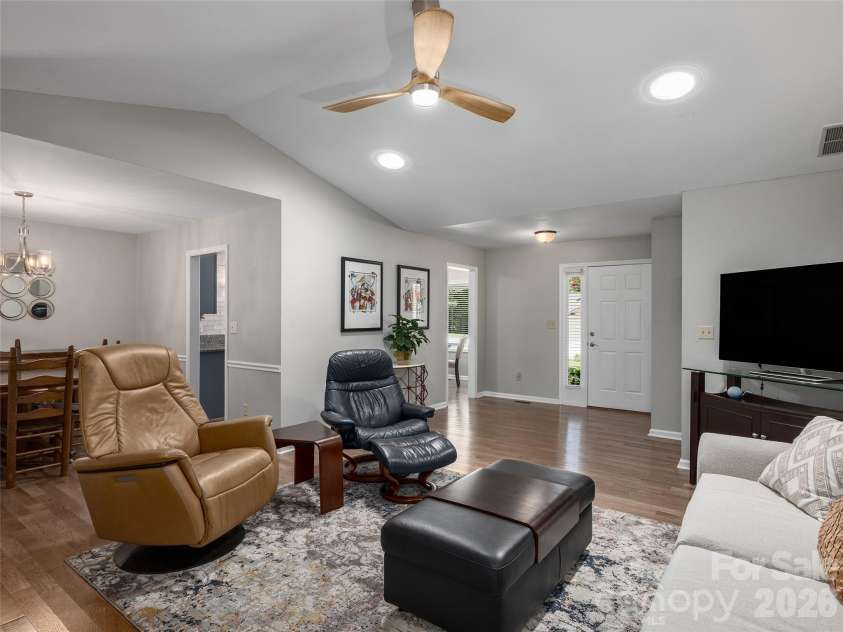 22 Southchase Drive, Fletcher, NC 28732.  MLS# CAR4422521, YatesRealty ID 49424. 