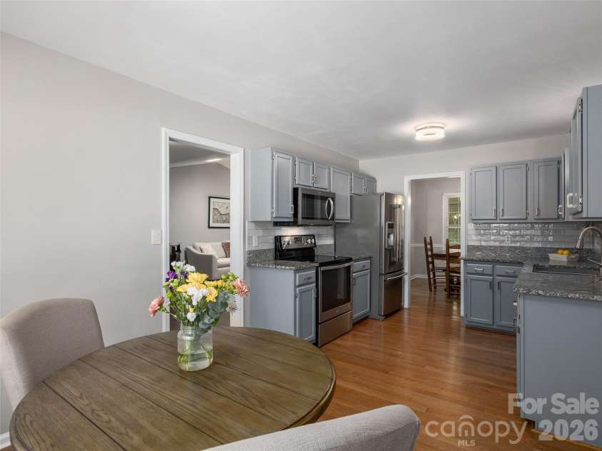 22 Southchase Drive, Fletcher, NC 28732.  MLS# CAR4422521, YatesRealty ID 49424. 