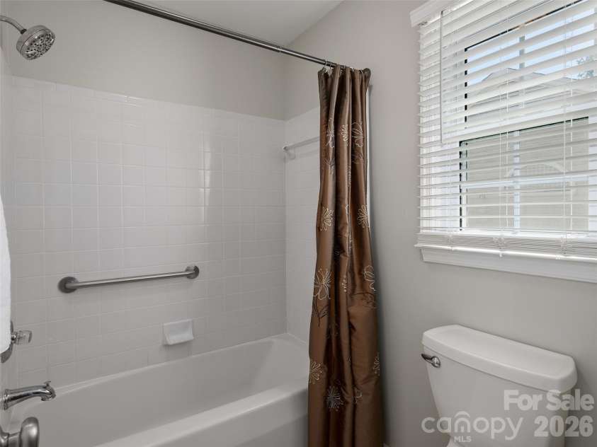 22 Southchase Drive, Fletcher, NC 28732.  MLS# CAR4422521, YatesRealty ID 49424. 