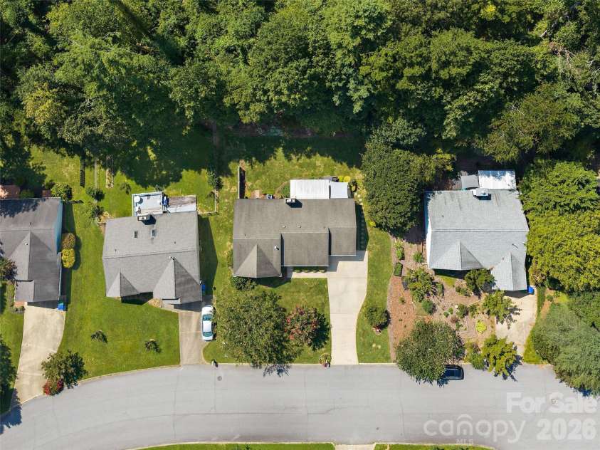 22 Southchase Drive, Fletcher, NC 28732.  MLS# CAR4422521, YatesRealty ID 49424. 